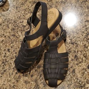 Cobbie Cuddlers Sandals (NWOT)